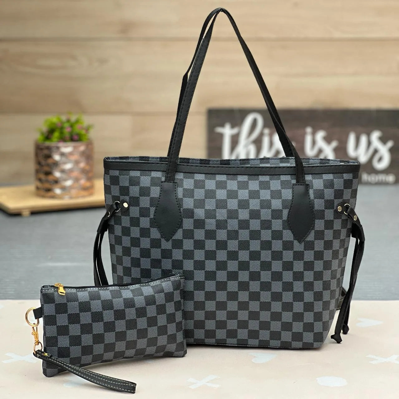 El Regalo Perfecto: ¡Bolso Elegante y Cosmetiquera para Mamá! 🎁 + ENVIO GRATIS ✨