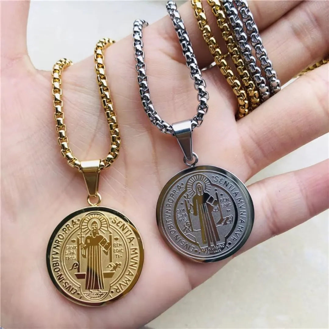 ✨ Pulsera “Dios tiene el control” + Medalla de San Benito 🚚 Envío GRATIS + 2x1 por tiempo limitado